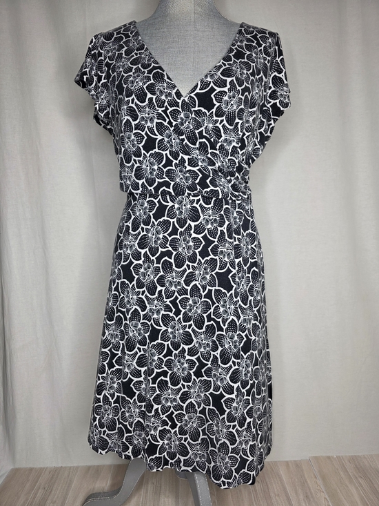 LOFT Dresses & Skirts - LOFT Black and White Floral Wrap-Style Midi Dress